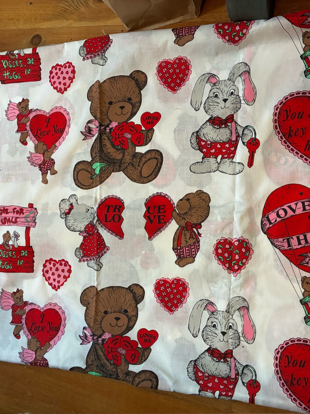 Wamsutta White fabric with Red & Pink Valentine Teddy and Bunny Motif